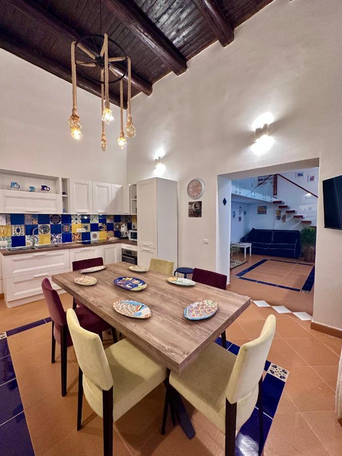 Carlos Noble House Plebiscito Naples