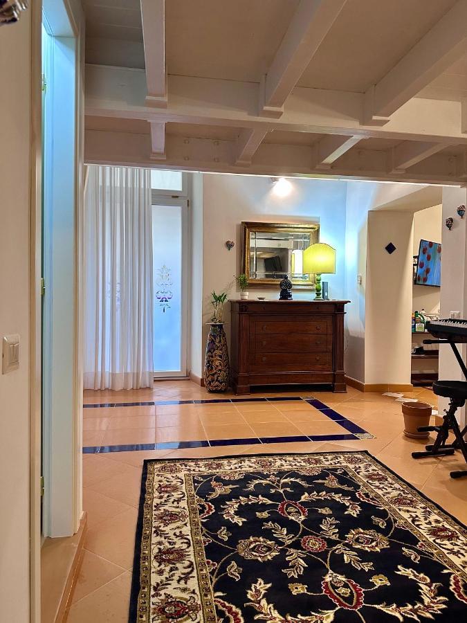 Carlos Noble House Plebiscito * Naples